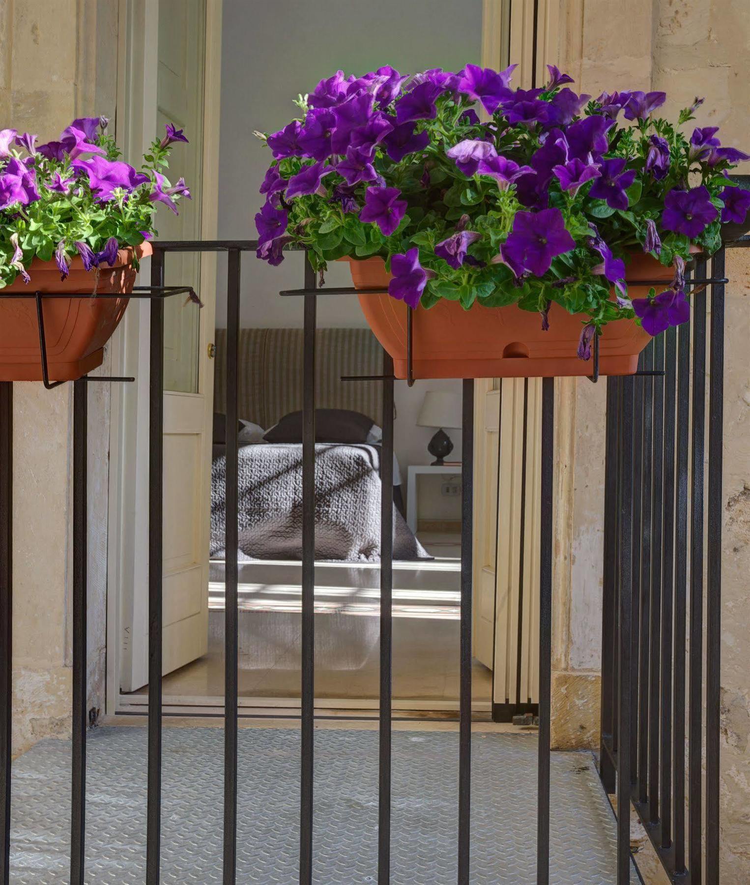 Nonna Jole Bed & Breakfast Lecce Bagian luar foto