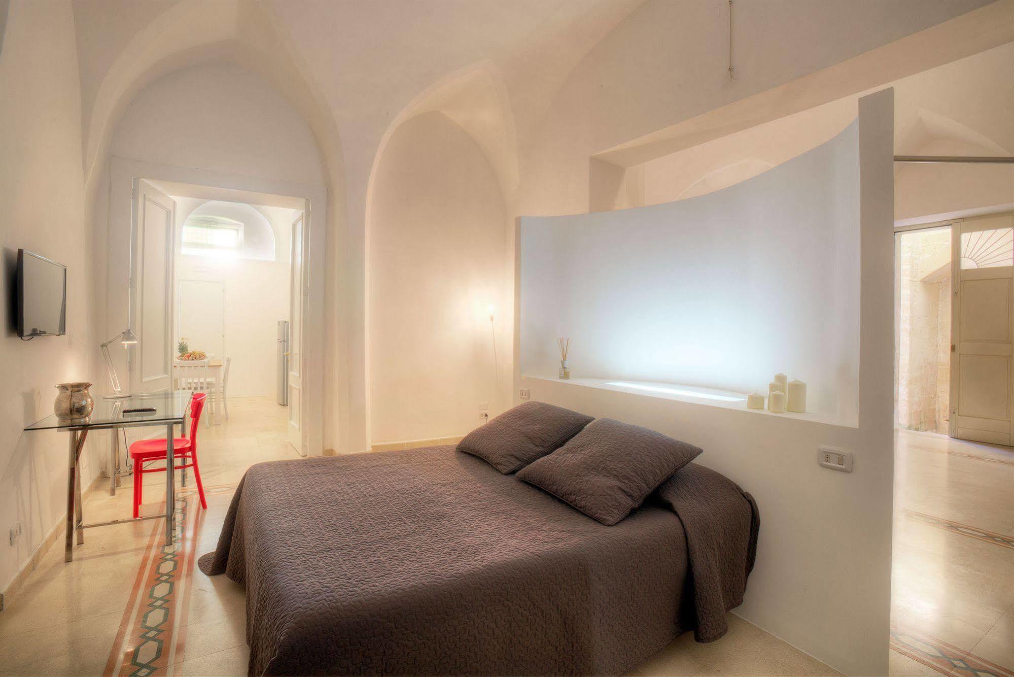 Nonna Jole Bed & Breakfast Lecce Bagian luar foto
