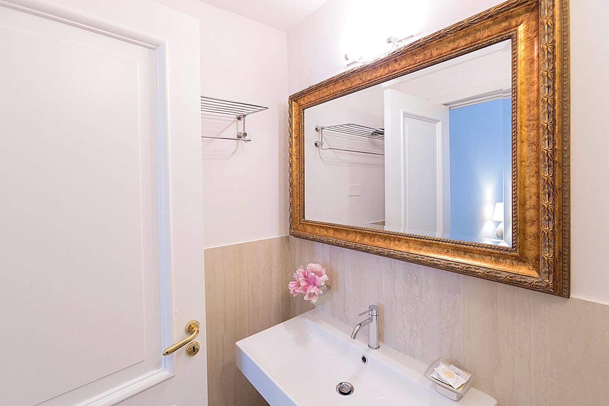 Nonna Jole Bed & Breakfast Lecce Bagian luar foto