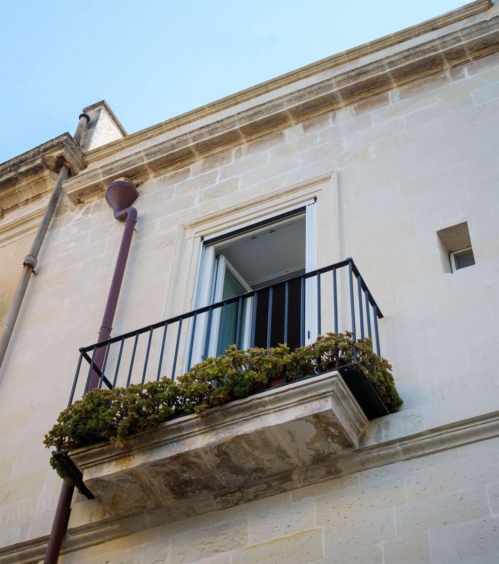 Nonna Jole Bed & Breakfast Lecce Bagian luar foto